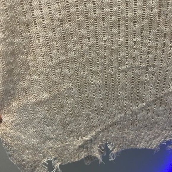 Davi & Dani Womens Distressed V-Neck Sweater Acrylic/Polyester Beige open knit - Picture 10 of 10